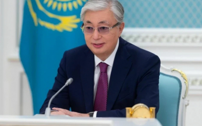   Tokayev  : Apoyamos el deseo de Azerbaiyán y Armenia de abrir una nueva página en las relaciones 