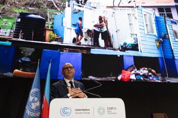  Simon Stiell : La coopération internationale est le seul moyen pour l’humanité de survivre au réchauffement climatique 