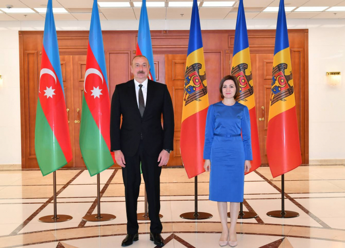  La presidenta moldava felicitó a Ilham Aliyev 