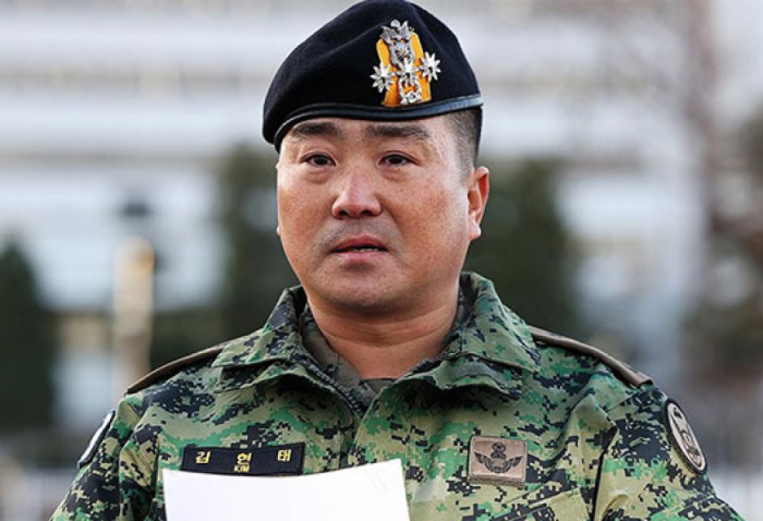   South Korean ex-defense chief attempts suicide at detention facility  