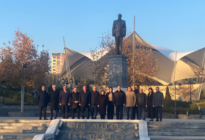   Sahiba Gafarova würdigt Nationalleader Heydar Aliyev in Ankara  