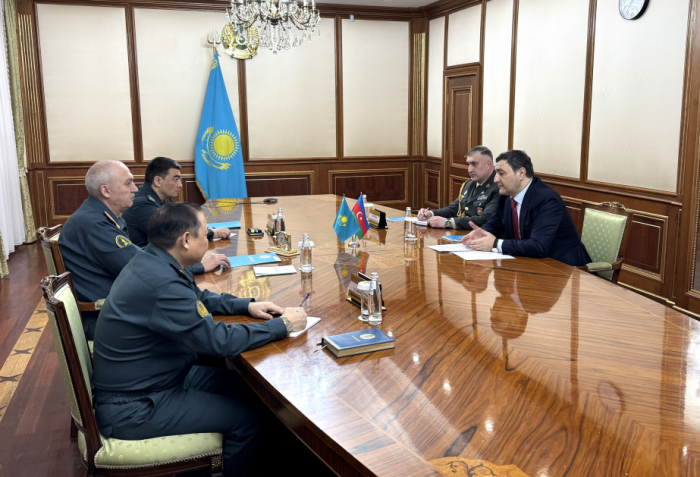 Azerbaijani, Kazakh armed forces explore ways to strengthen partnerships