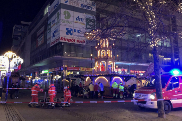   Allemagne : une voiture fonce dans la foule d’un marché de Noël, plus de 60 blessés  