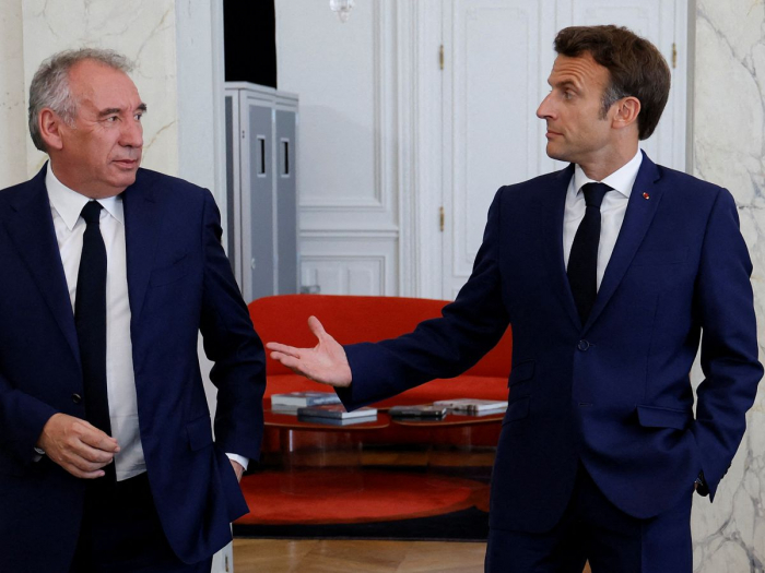   France : Emmanuel Macron nomme François Bayrou Premier ministre  