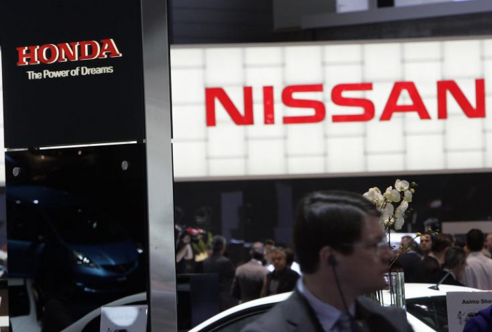 Automobile: Honda envisage une fusion avec son rival en difficulté Nissan, l