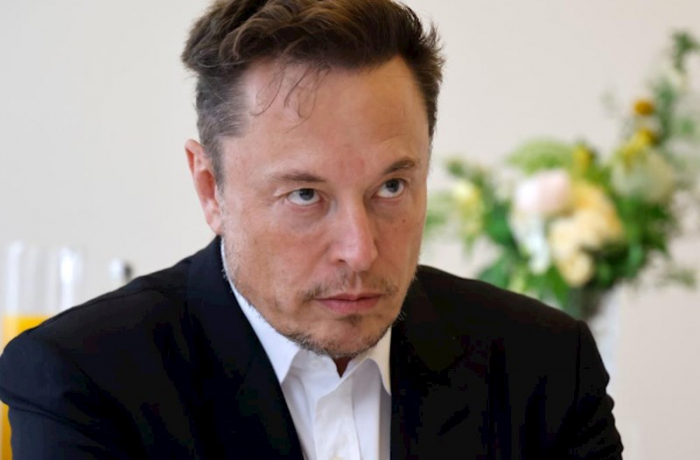 Elon Maskın Almaniya siyasətinə qarışması sərt tənqid olunub  
