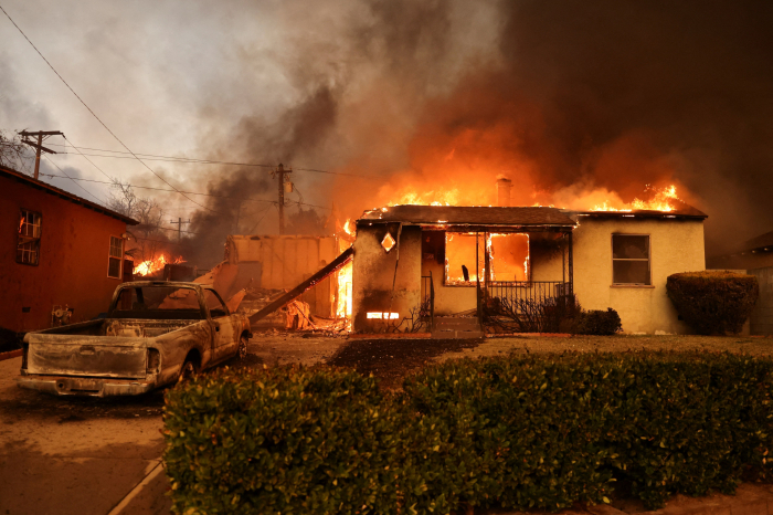   Incendies en Californie : Joe Biden annule le dernier voyage de sa présidence  