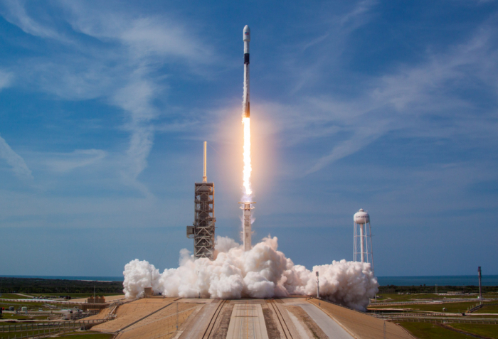 SpaceX launches 7th batch of next-gen spy satellites for US government