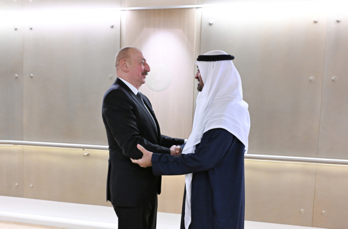   Abu Dhabi : Ilham Aliyev déjeune avec le président des Émirats arabes unis  