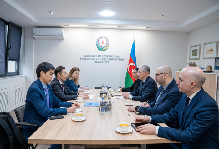 Azerbaijan’s Ecology and Natural Resources Minister meets with CICA Secretary General