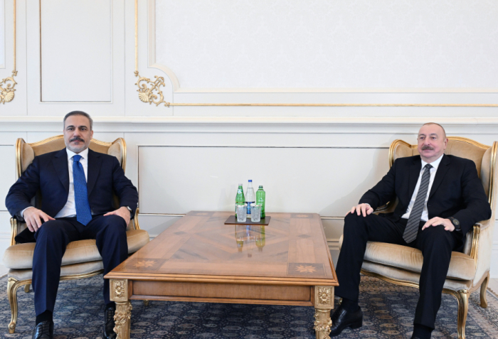  President Ilham Aliyev receives Turkish foreign minister 