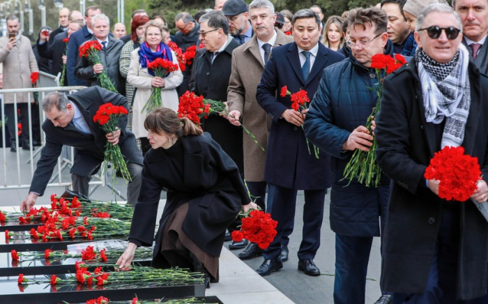  Vladanka Andreeva besuchte die Allee der Märtyrer 