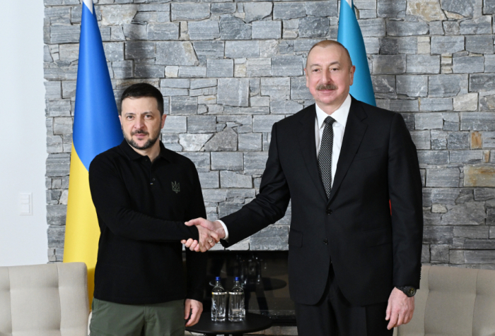  Ilham Aliyev a rencontré Zelensky à Davos 