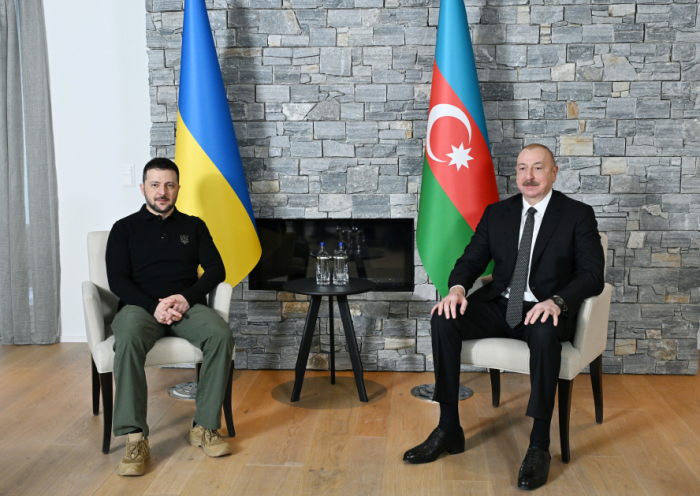  President Ilham Aliyev meets with Ukrainian President in Davos  