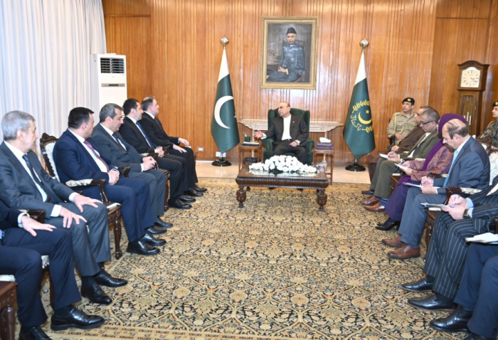 Pakistani President meets with Azerbaijan’s Minister of Defence Industry in Islamabad