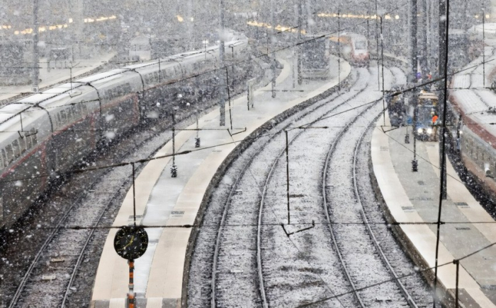 Storm Éowyn poses danger to life in parts of UK, Ireland