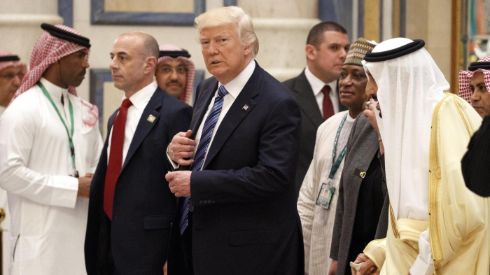   Trump und der bahrainische König diskutieren über Frieden im Nahen Osten  