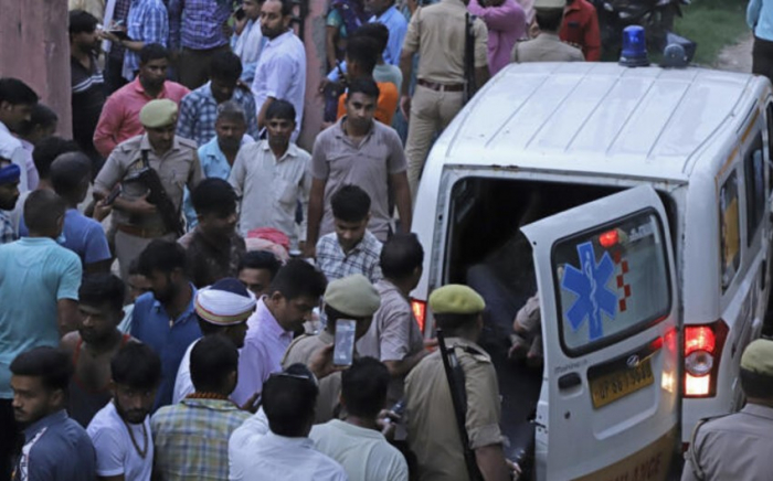 6 dead, 50 injured after platform collapses during religious event in India