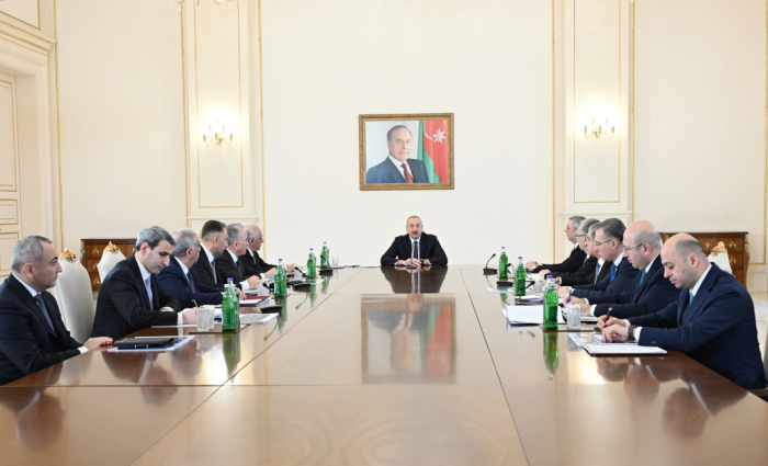   Le président Ilham Aliyev intervient lors d