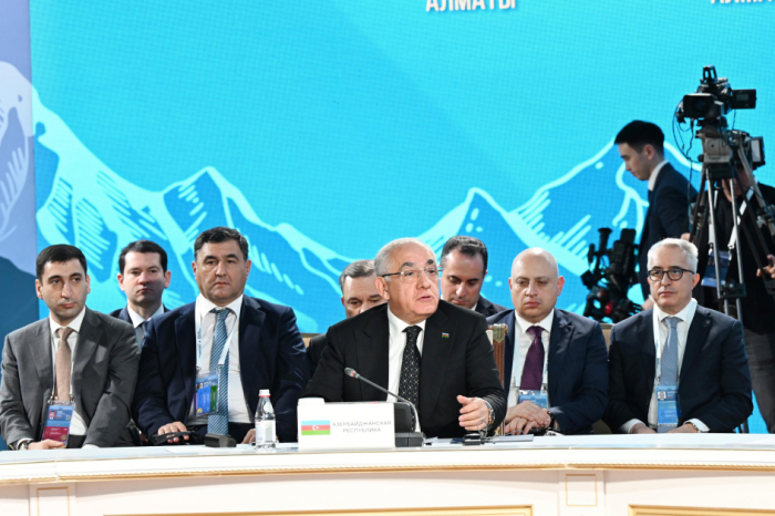   Aserbaidschanischer Premierminister nimmt an der Sitzung des Eurasischen Regierungsrates in Almaty teil  