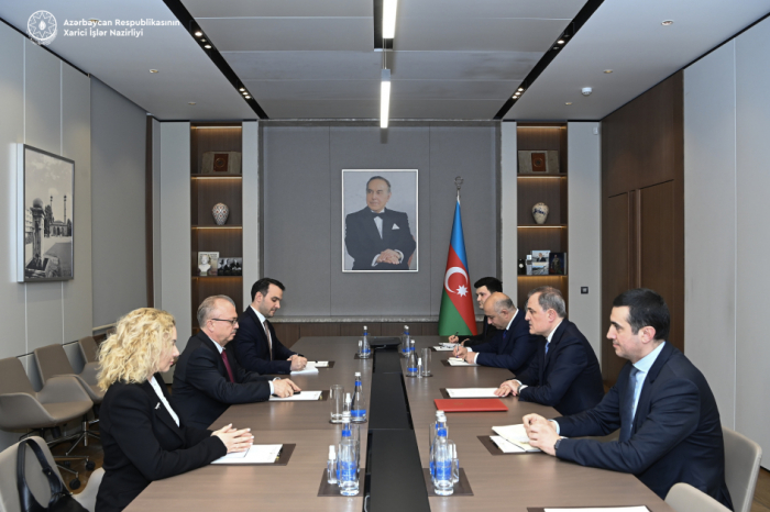 Azerbaijani FM meets with incoming Turkish ambassador