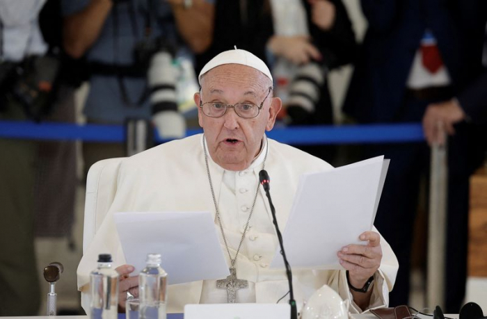 Le pape met en garde contre les dérives de l’IA et fustige une ère de «fausses nouvelles»