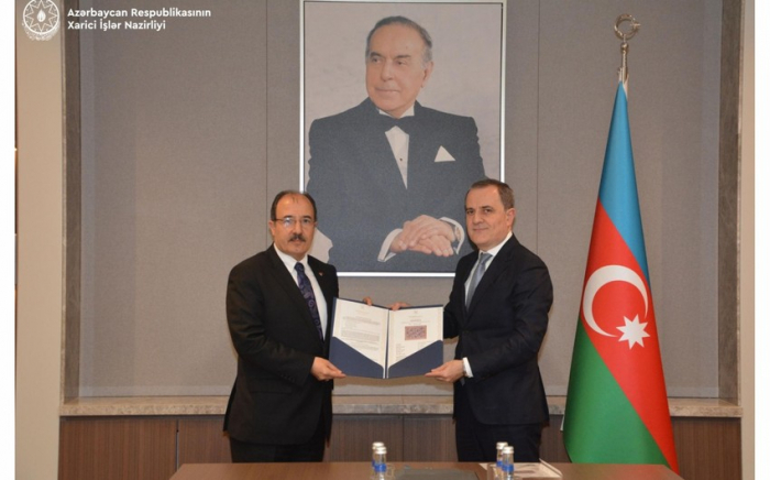  Azerbaijani FM receives Turkish ambassador on completion of his diplomatic mission 