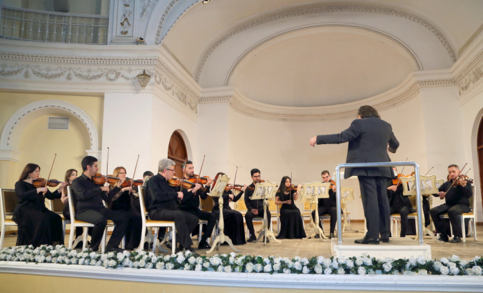 La Filarmónica acogió un concierto de la Orquesta Estatal de Cámara Gara Garayev