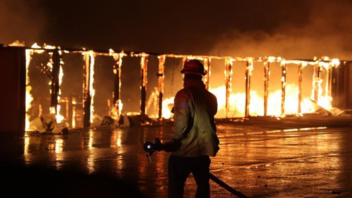  Asciende a 24 la cifra de muertos en los incendios de Los Ángeles 