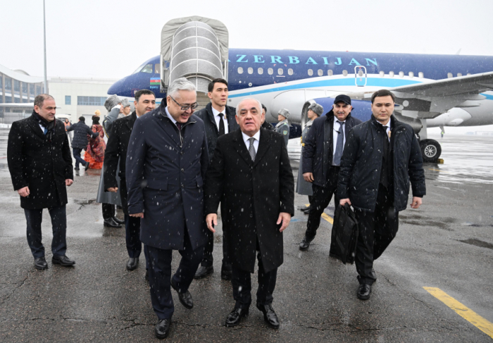   El Primer Ministro de Azerbaiyán realiza una visita de trabajo a Almaty por invitación de su homólogo kazajo  