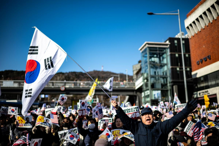 Corée du Sud : les chaotiques tentatives d