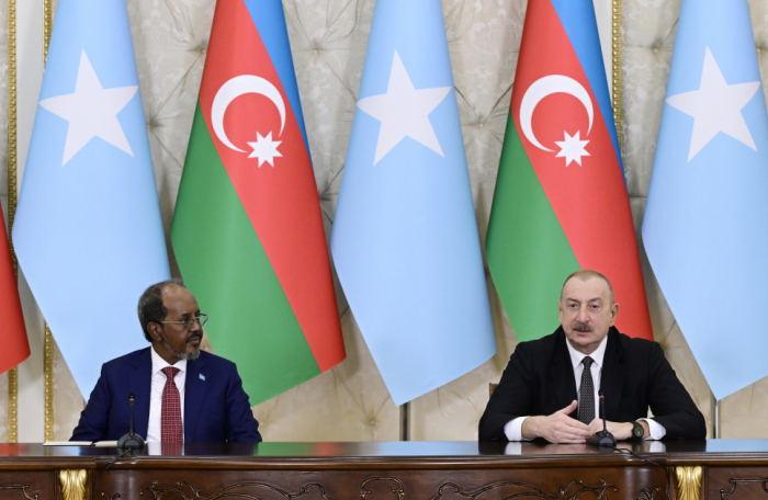   Los Presidentes de Azerbaiyán y Somalia hacen declaraciones a la prensa  