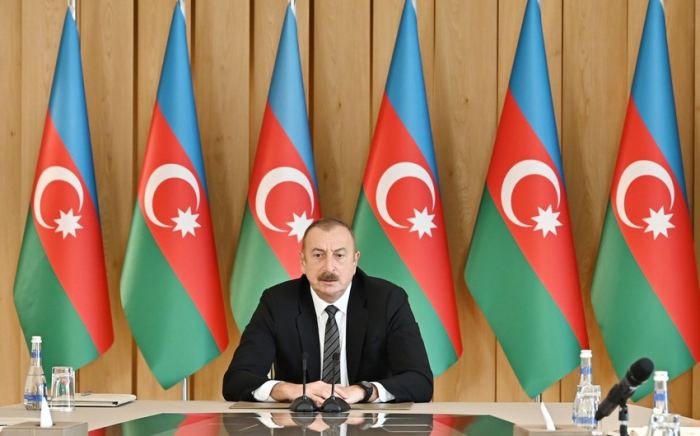   Ilham Aliyev machte sich mit den Bauarbeiten im Agdam Mugham Center vertraut  