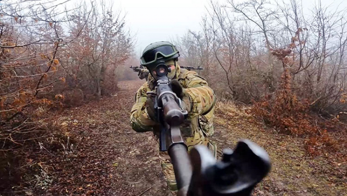   Marineinfanterieeinheiten der aserbaidschanischen Seestreitkräfte führen Übungen durch –   VIDEO    