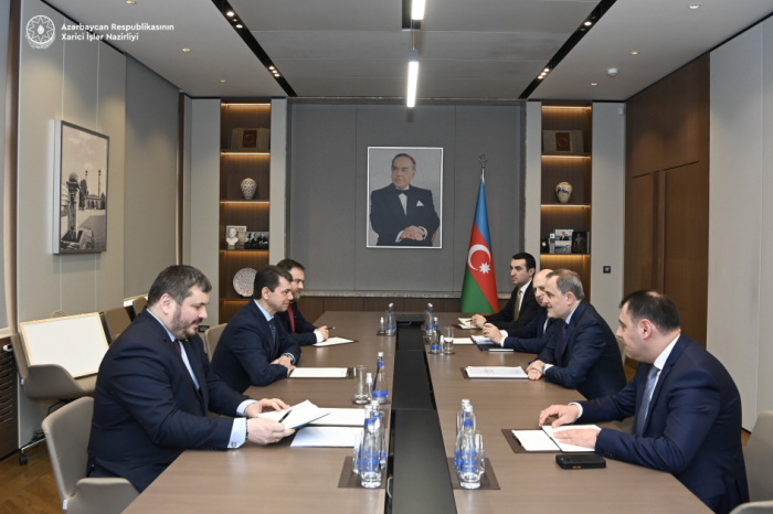 Azerbaijan, Ukraine discuss regional developments