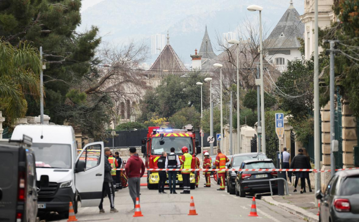    Rusiya konsulluğuna bomba atanlar fransız alimləri imiş   