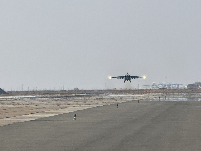   Azerbaijani military pilots conduct training flights -   VIDEO    