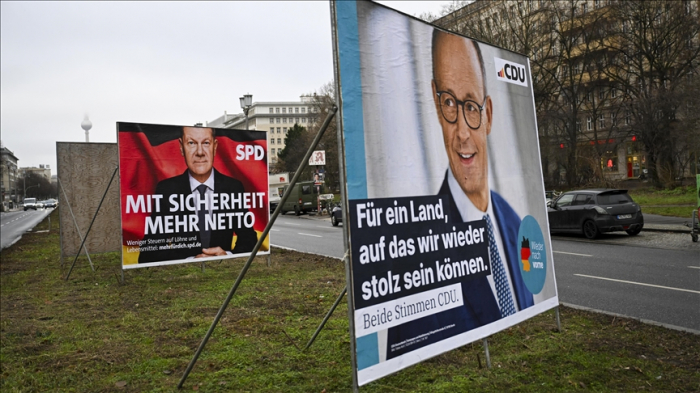 German conservative lead narrows as far-right makes further gains