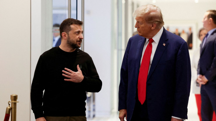 Une conversation téléphonique a eu lieu entre Trump et Zelensky