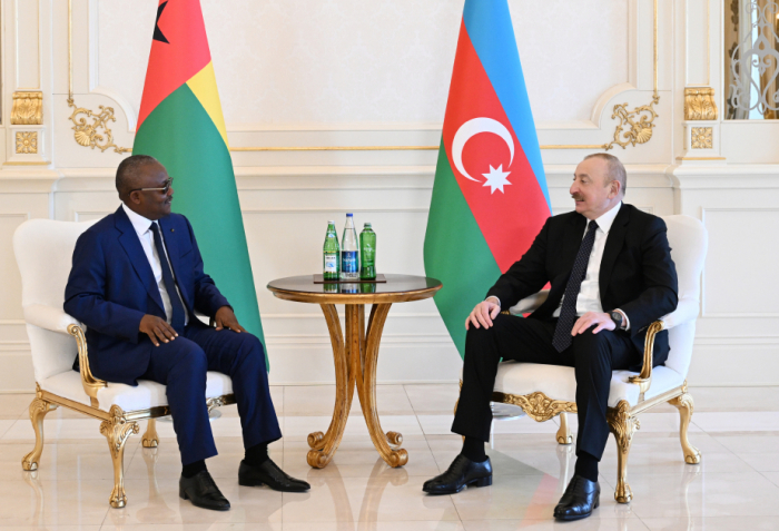 El Presidente de Azerbaiyán se reunió con su homólogo de Guinea-Bisáu en un almuerzo de trabajo en formato ampliado