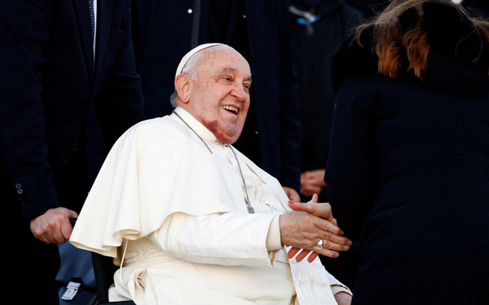 Le Pape, dont l’état de santé s’améliore, a passé une «nuit tranquille» selon le Vatican