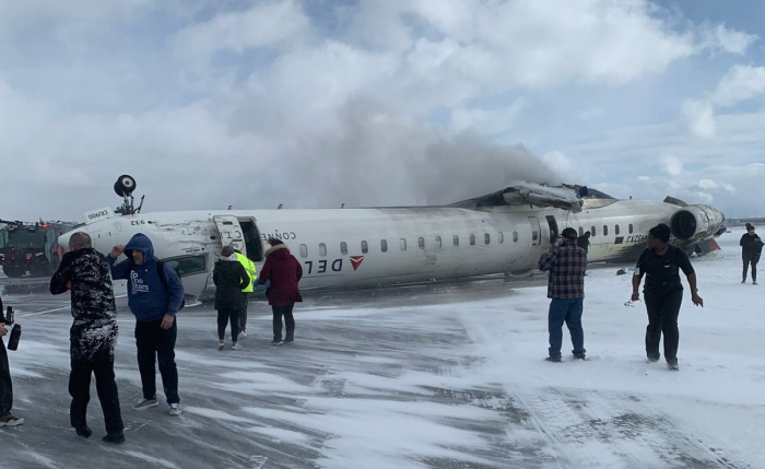 Canada : un avion de ligne se retourne à l’atterrissage à Toronto, au moins 15 blessés