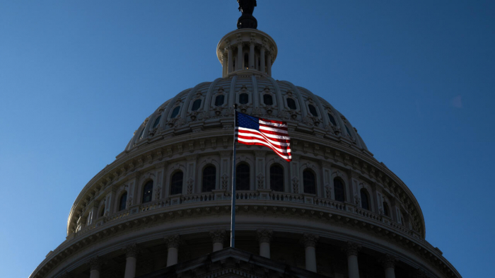 Le Congrès américain ouvre la voie au financement du programme de Trump