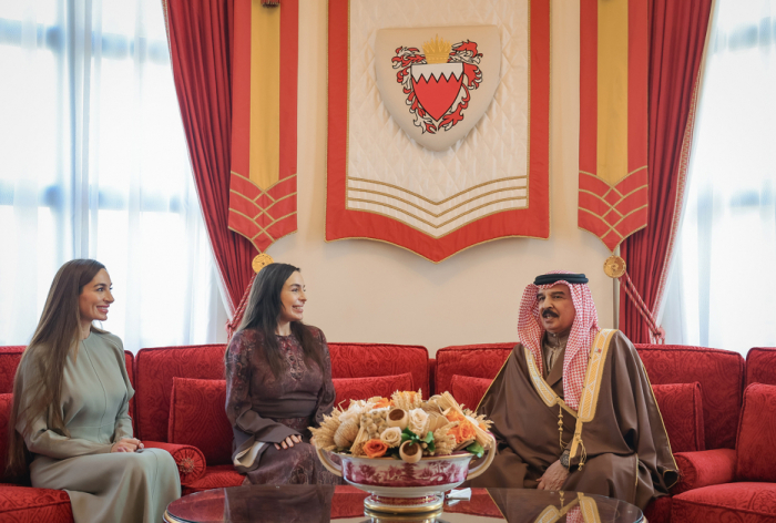 King of Bahrain Hamad bin Isa Al Khalifa receives Leyla Aliyeva and Arzu Aliyeva