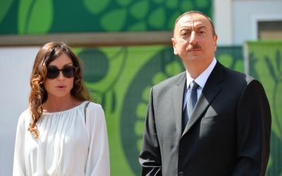  Ilham Aliyev compartió imágenes de su visita a Aghdam en las redes sociales 