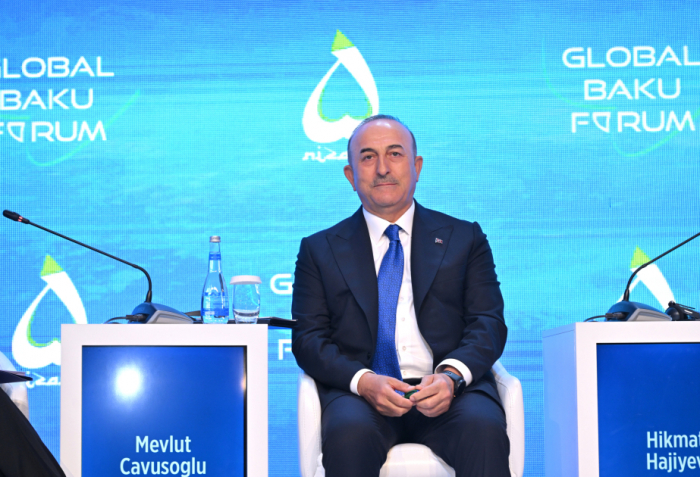   Mevlüt Çavuşoğlu: "En un mundo dividido, nuevas fuerzas entran en escena"  