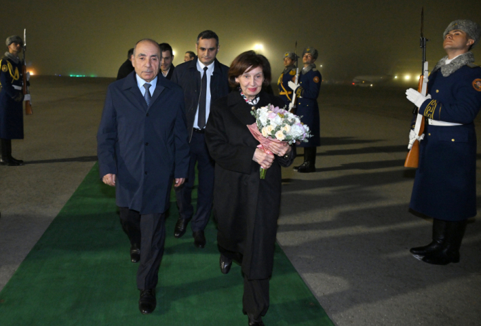  La présidente de la Macédoine du Nord est arrivée en Azerbaïdjan pour une visite officielle 