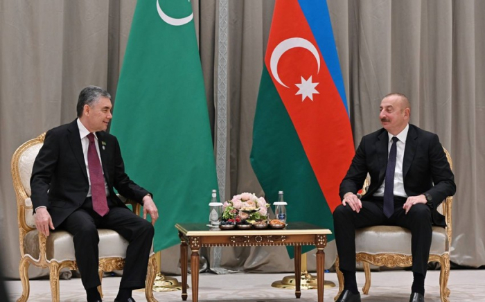   Gurbanguly Berdimuhamedov gratulierte Ilham Aliyev  