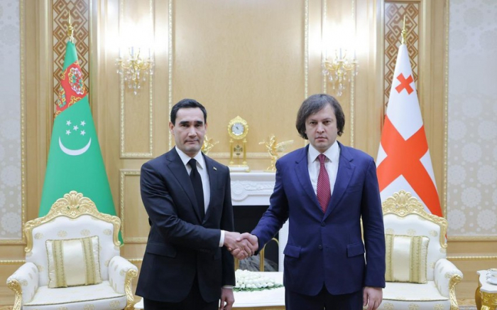   Georgischer Premierminister und turkmenischer Präsident besprechen Entwicklung des Mittleren Korridors  