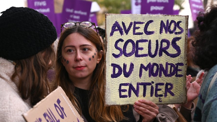 Droits des femmes : plusieurs milliers de manifestants à Paris